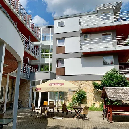 Hotel Well